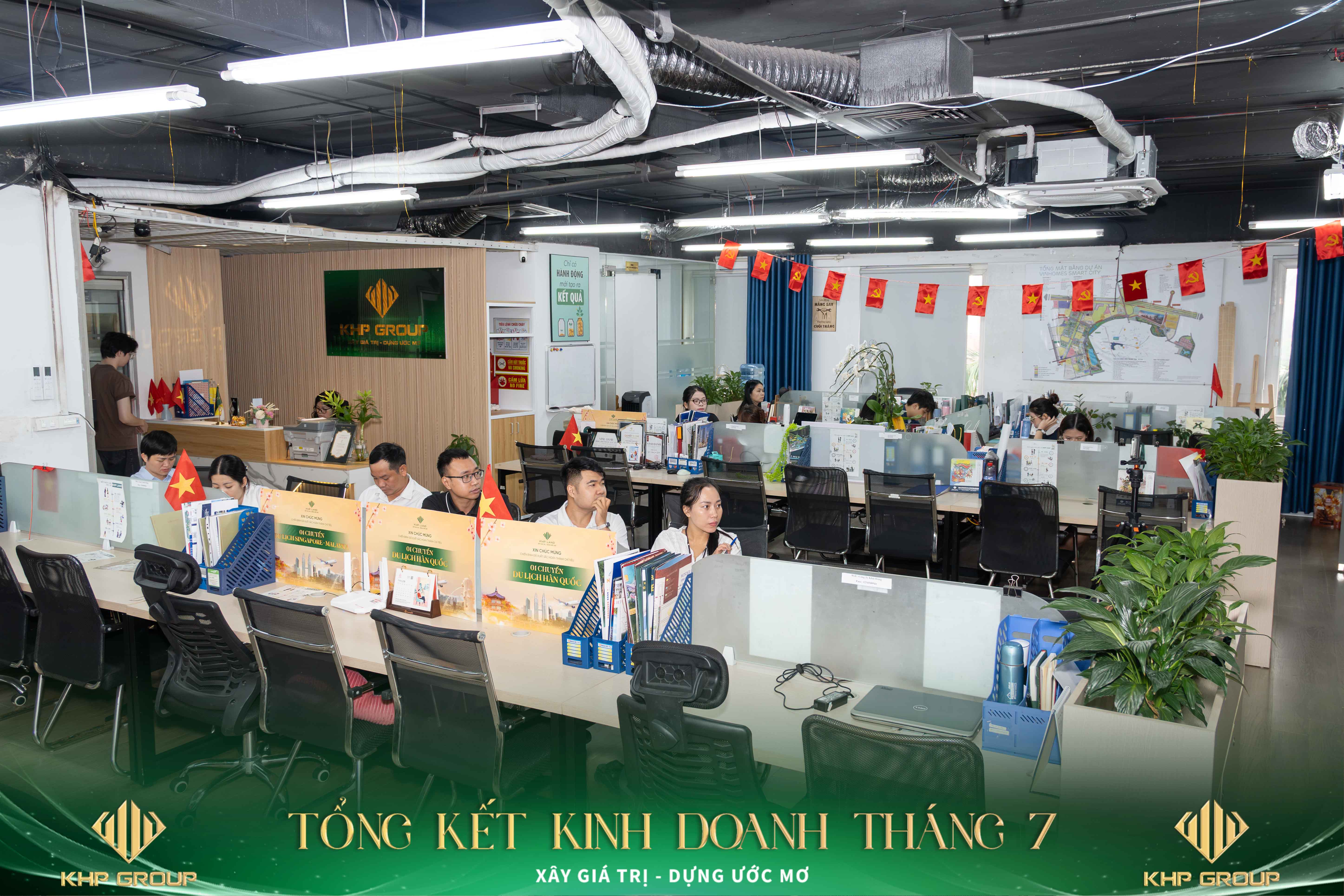 Đội ngũ KHP GROUP trong không gian làm việc và tổng kết tháng 7