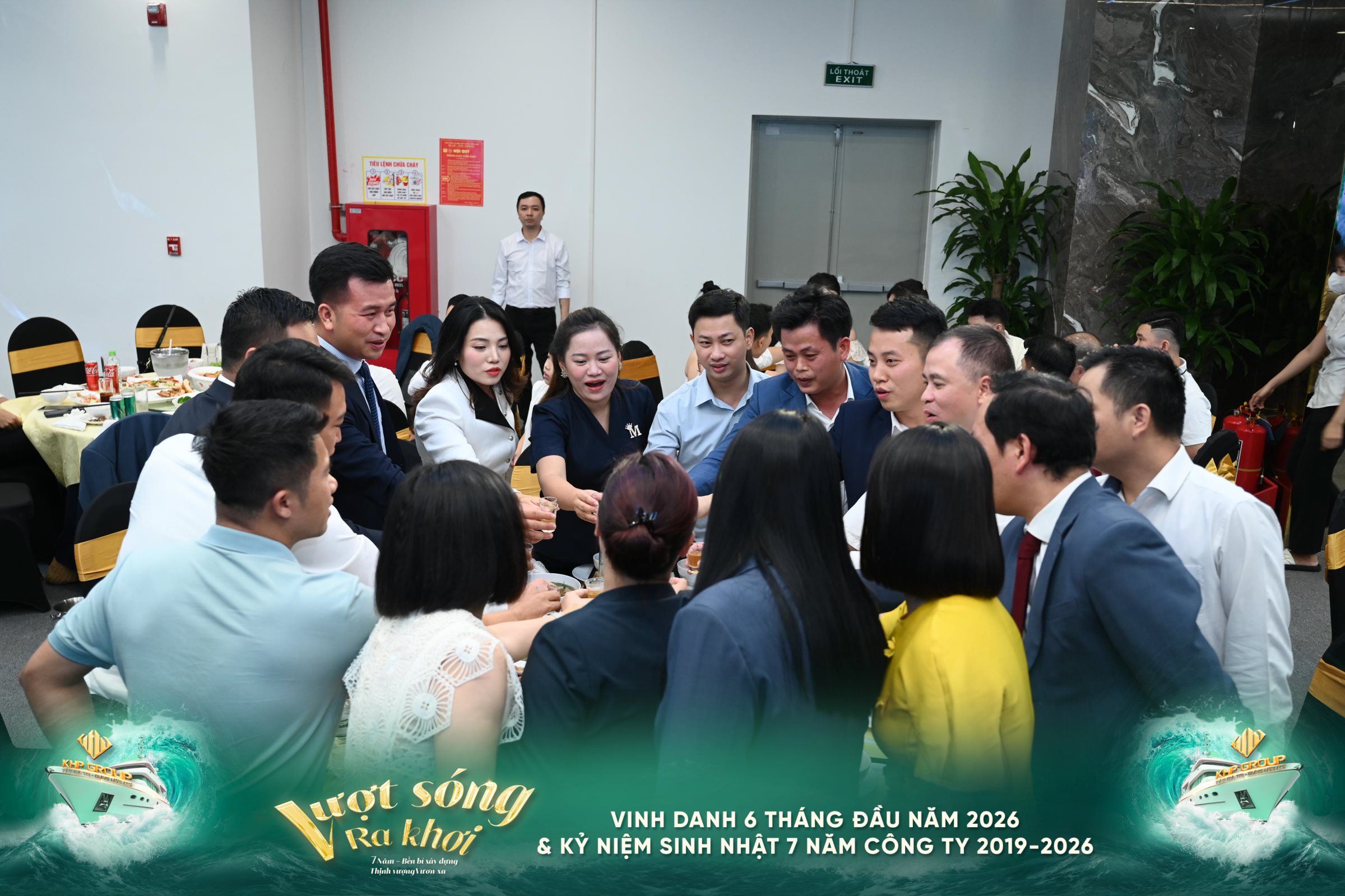Nhân sự KHP GROUP giao lưu trong lễ kỷ niệm 7 năm thành lập và vinh danh 6 tháng đầu năm 2026